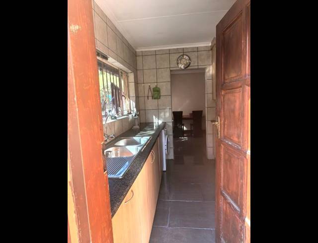 3 BEDROOM HOUSE FOR SALE IN LINDHAVEN